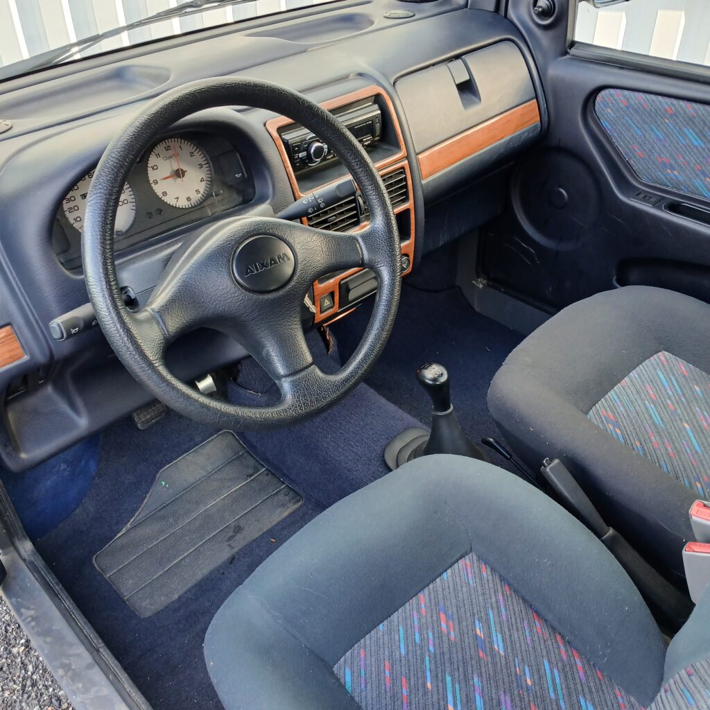 Intérieur et tableau de bord Aixam 400 voiture sans permis diesel