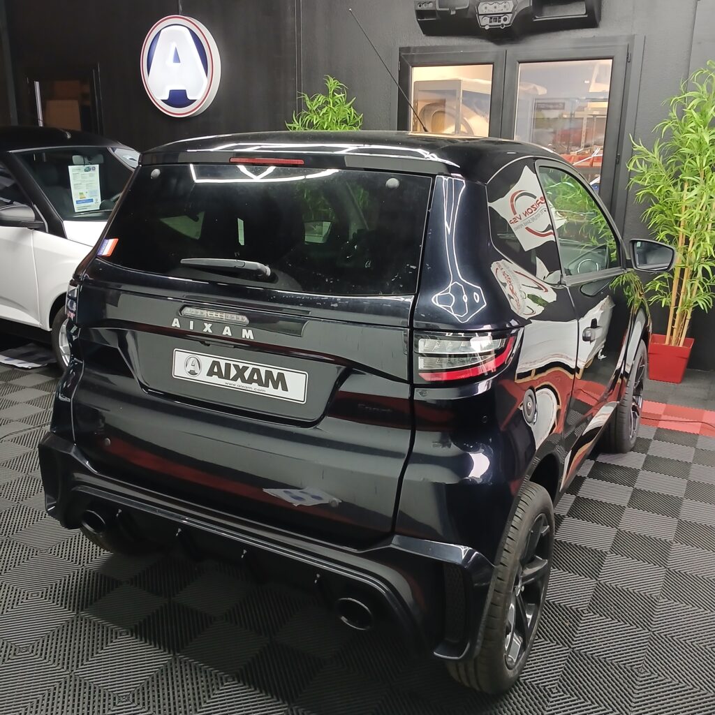 Vue arrière de l’Aixam City Sport chez Horizon VSP à Saint-Orens